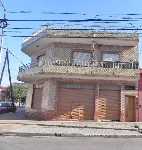 Imagen 1 de 8 de Local En Alquiler En La Tablada