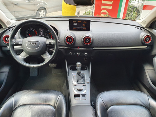Imagem 7 de 14 de Audi A3 Sedan Ambiente S-drive 1.4 Ano 2015/2016