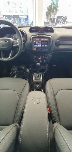 Imagen 9 de 17 de Jeep Renegade Serie S