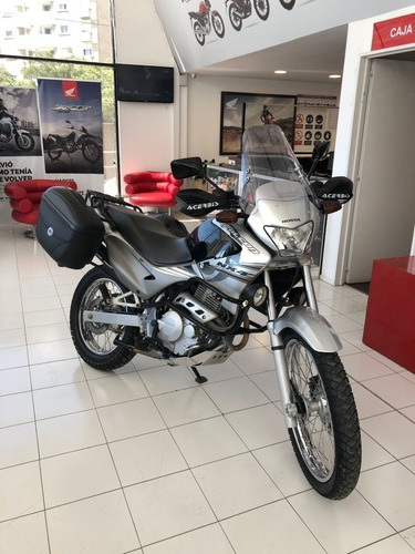 Imagen 1 de 3 de Honda Nc 400 Falcon