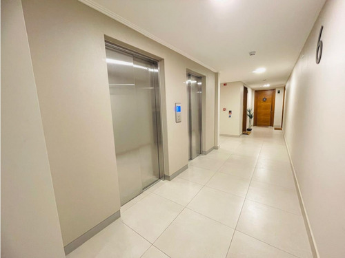 Venta Altos De Curauma Con Patio , 2d+2b Hermoso