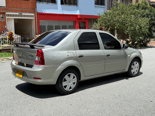 Renault Logan 1.4 Entry Familier