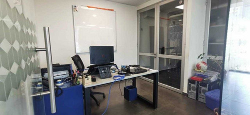 Oficinas - Excelente Ubicación Y Estado