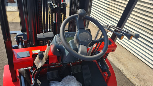 Empilhadeira Nova 3,5ton Diesel Triplex 4,70 Desloc. Lateral