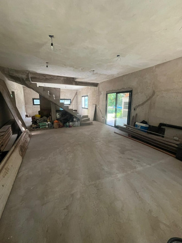 Casa 5 Ambientes A Terminar En Venta Parque Las Naciones