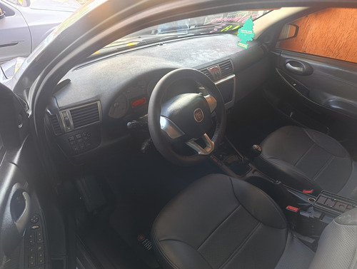 Fiat Stilo 1.8 8v Attractive Flex 5p
