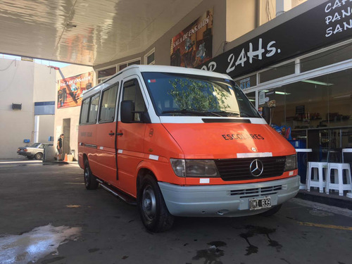 Imagen 9 de 11 de Mercedes-benz 310d Transporte Pasajeros