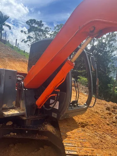 Retroexcavadora Hitachi Zx 70 2007