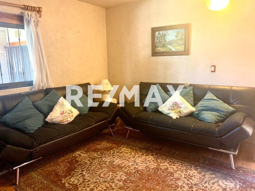 Casa En Venta En Condominio Jurica