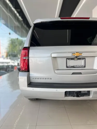 Chevrolet Suburban 5.3 V8 LT Piel 2 Fila Asientos At (B)