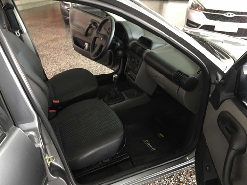 Chevrolet Classic 1.4 Lt Spirit 2011