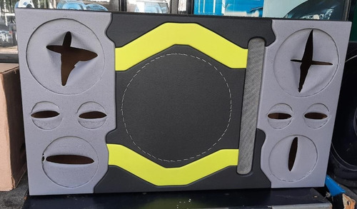 Imagen 1 de 6 de Cajon Ventilado Para Un Bajo De 12 Pulgadas 2 Medios 6
