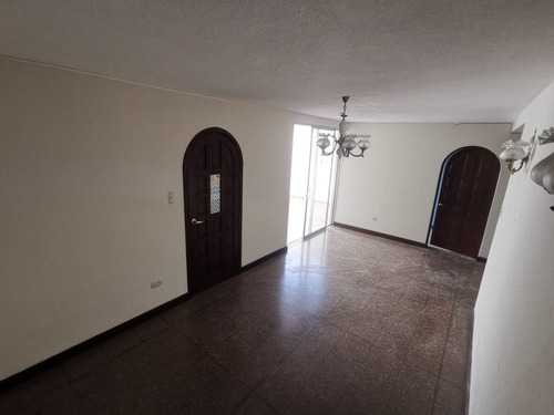 Imagen 4 de 6 de Casa En Renta Zona 2
