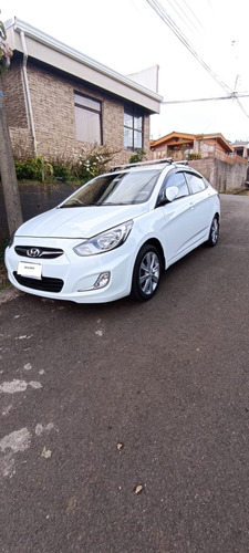 Hyundai Accent 2012