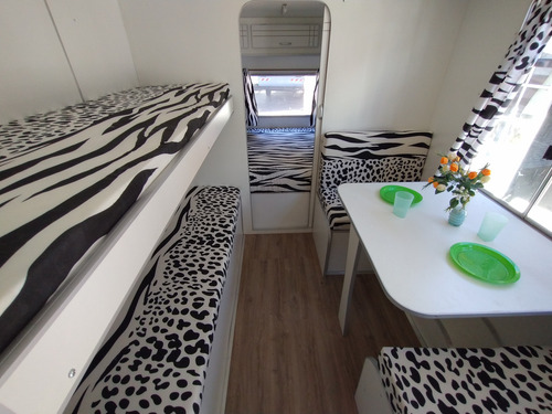 Casa Rodante Lomas Camping Ronik Lomas Aero 450 Homologada