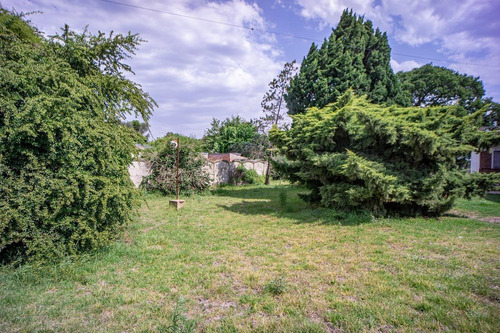 Imagen 6 de 7 de Venta: Terreno Con Pileta En El Centro De Funes.