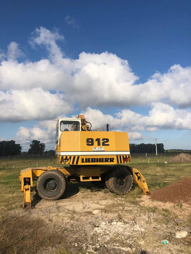 Liebherr 912