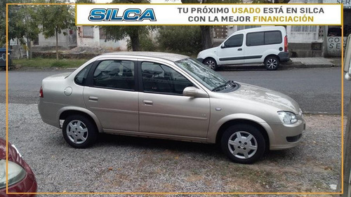 Chevrolet Corsa Super 2012 Beige 4 Puertas