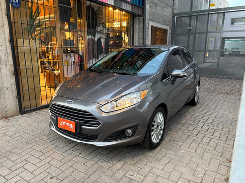 Ford Fiesta Kinetic 1.6 Titanium Powershift 120cv
