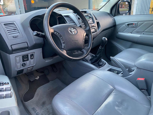 Toyota Hilux 3.0 I Srv Cab Doble 4x2 Cuero 2010