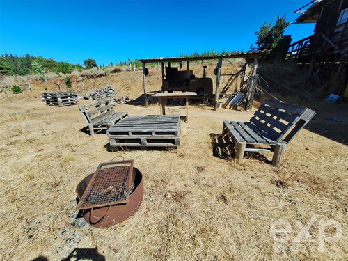 Casa En Venta De 2 Dorm. En Pichilemu