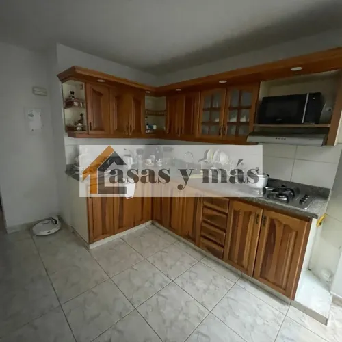 Casa Primer Piso Con Parqueadero Copacabana
