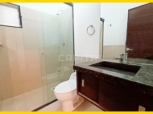 Linda Casa Con 5 Suites En Barrio Las Palmas