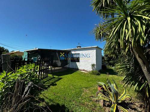 Venta Casa 5 Dormitorios Progreso Con Cochera Acepta Permuta