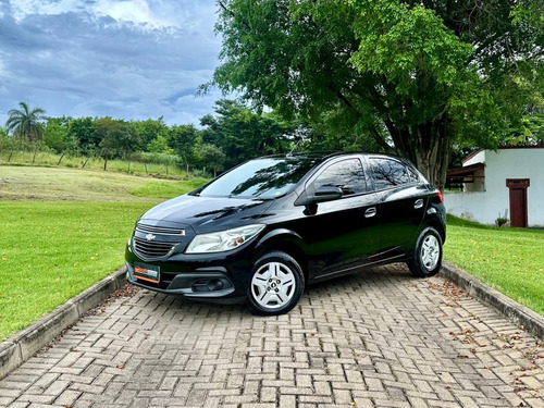 Chevrolet Onix 1.0 MPFI LT 8V FLEX 4P MANUAL