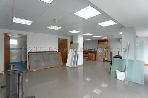 Edificio Comercial / Residencial (9 Pisos) Venta Los Palos Grandes Mls - 23-27085