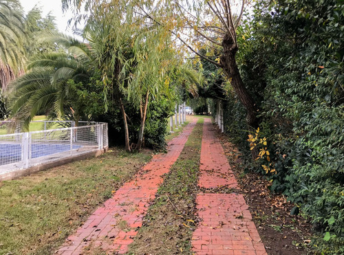 Imponente Casa En Venta, En El Trébol, Ezeiza.