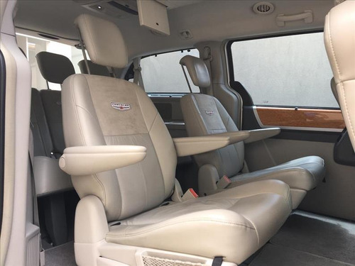 Imagem 12 de 14 de Chrysler Town & Country 3.8 Limited V6 12v