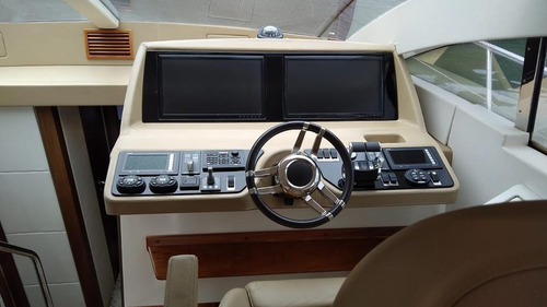 Imagem 15 de 16 de Lancha Schaefer 620 2014 Ñ | Intermarine Ferretti Azimut
