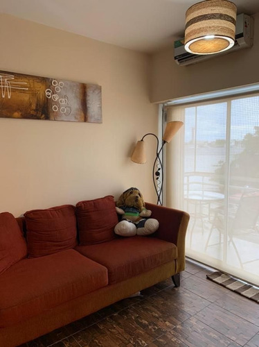 Imagen 2 de 16 de Departamento En Venta De 2 Ambientes En Av. Sáenz Al 1100 - Nueva Pompeya