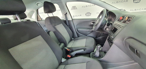 Imagen 10 de 15 de Volkswagen Vento 2020 1.6 Comfortline Mt