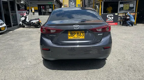 Mazda 3 2.0 Touring At