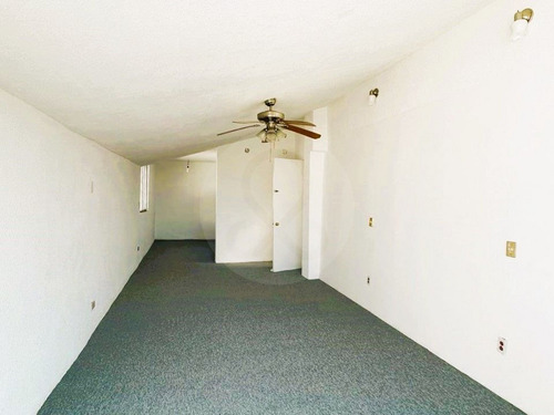 Casa En Venta En San Lorenzo La Cebada 4 Recámaras