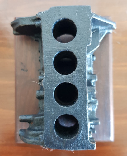 Imagen 6 de 8 de Oríginal Portalápices De Hierro Con Forma De Motor