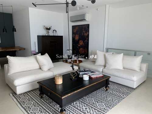 Mansa- Excepcional Pent House- Ref: 1321