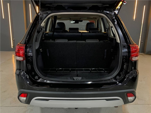 Mitsubishi Outlander 2.2 MIVEC DI-D DIESEL HPE-S AWD AUTOMÁTICO