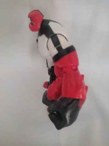 Imagen 3 de 5 de Cuatro Brazos Alien Ben 10 Playmates