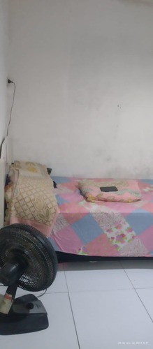 Casa 1 Garagem, 1 Sala 3 Quartos 3 Banheiros,quintal.
