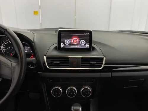 Mazda 3 2.0 Touring