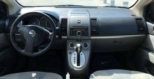 Imagen 9 de 15 de Nissan Sentra Custom 2 0 Cvt Modelo 2009