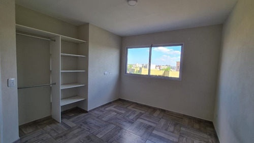 Imagen 16 de 24 de Venta De Casa Estilo Moderno En San Eduardo