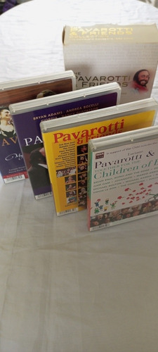 Dvd De Colección The Pavarotti & Friends Originales.