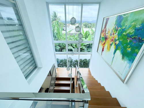 Casa De Venta En Los Cerros De Gurabo Lll