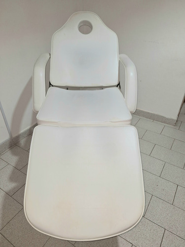 Sillón Hidráulico Para Cosmetologia Blanco Reclinable Cuadrada (Usado)