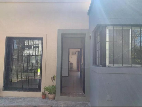 Casa En Venta - 1 Dormitorio 1 Baño - 55.80mts2 - City Bell