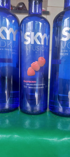 Kit De 2 Vodkas Skyy, 980ml E 1 Vodka Skyy Infusion De 750ml